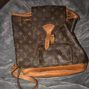 *SOLD* Louis Vuitton Back Pack Montsouris MM
